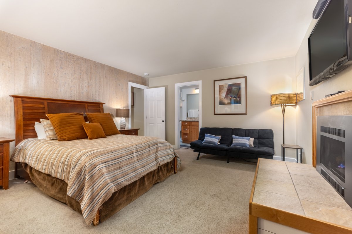 King bedroom